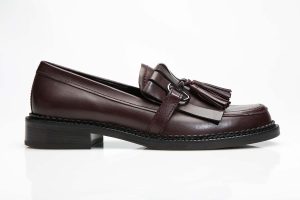 K + S Shoes, 31530 Mulberry