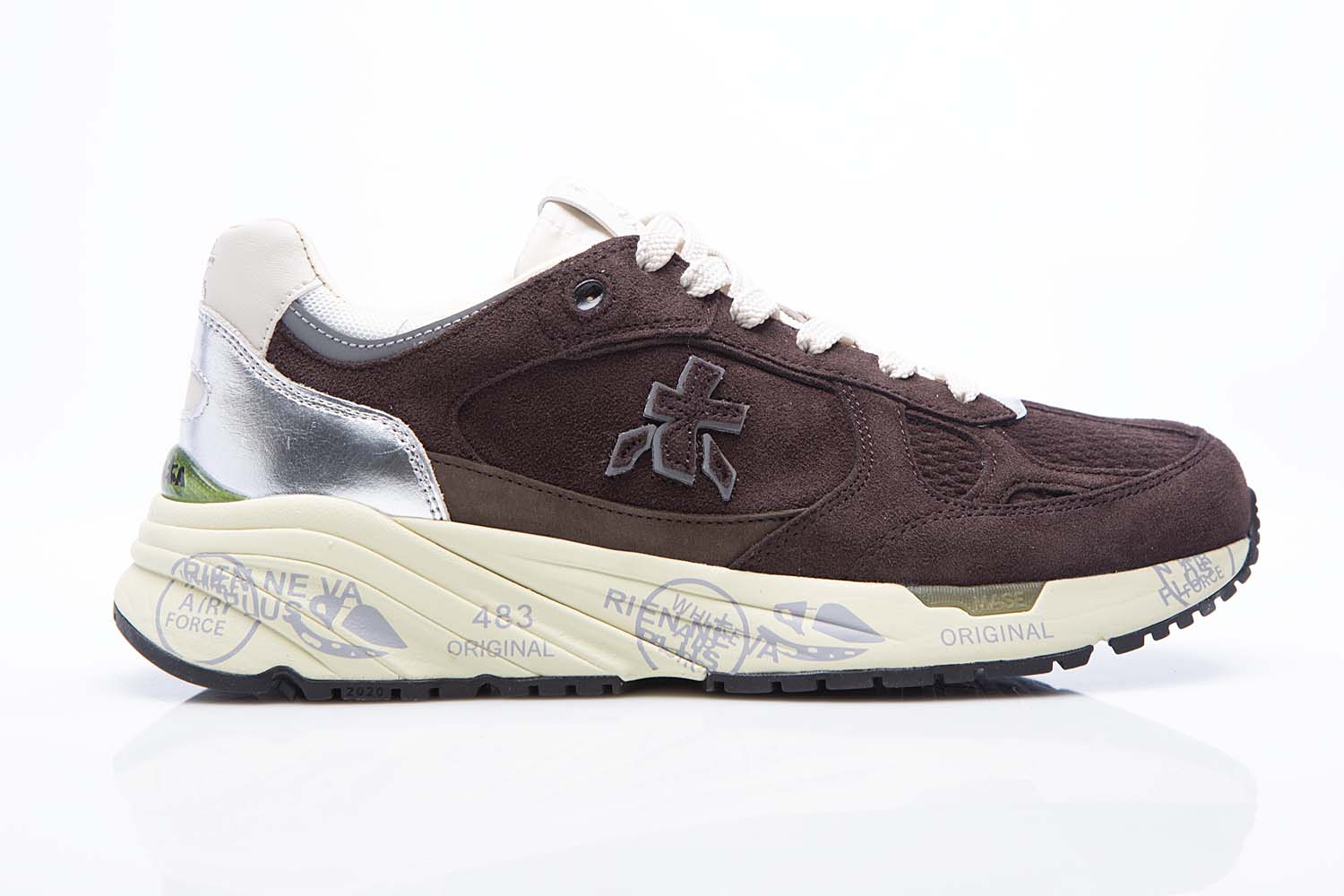 Premiata, Nased VAR8596